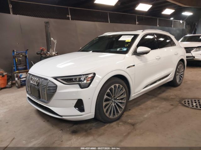 2019 AUDI E-TRON WA1VABGE3KB012371 Photo 1
