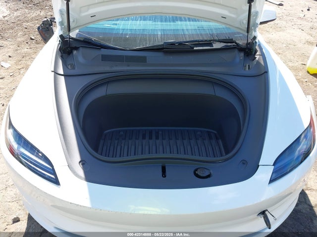 2024 TESLA MODEL 3 5YJ3E1EB3RF807254 Photo 9