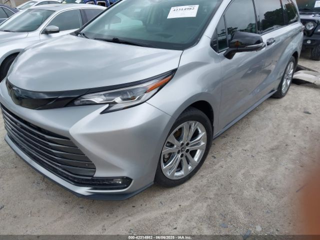 2022 TOYOTA SIENNA 5TDERKEC2NS079895 Photo 1