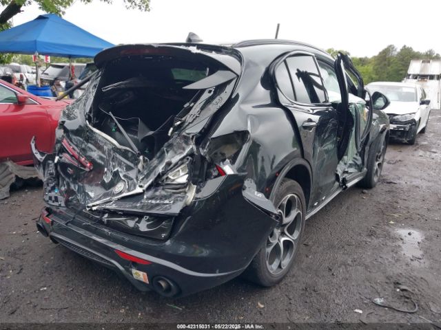2024 ALFA ROMEO STELVIO ZASPAKBN2R7D74217 Photo 3