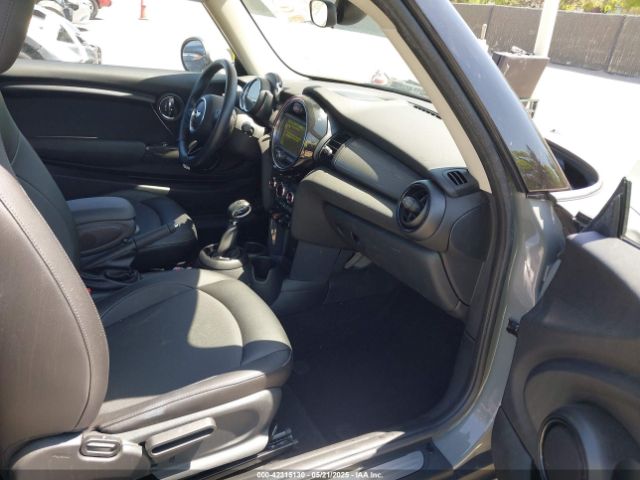 2018 MINI HARDTOP WMWXP5C55J2H29048 Photo 4