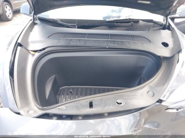 2023 TESLA MODEL Y 7SAYGDEE7PF852113 Photo 9