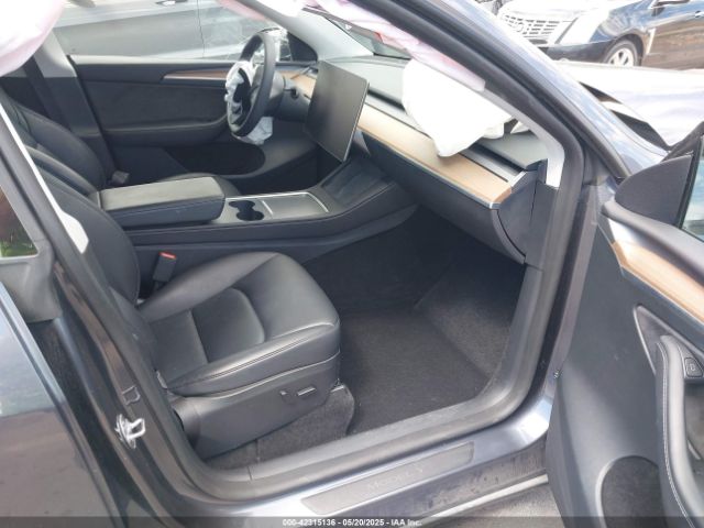 2023 TESLA MODEL Y 7SAYGDEE7PF852113 Photo 4