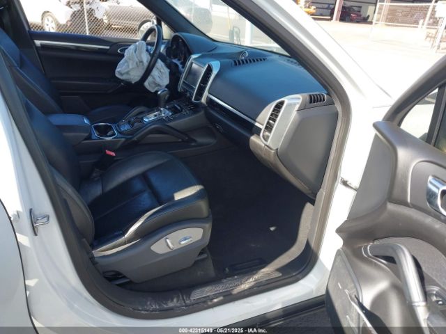 WP1AA2A22ELA97168 Porsche Cayenne