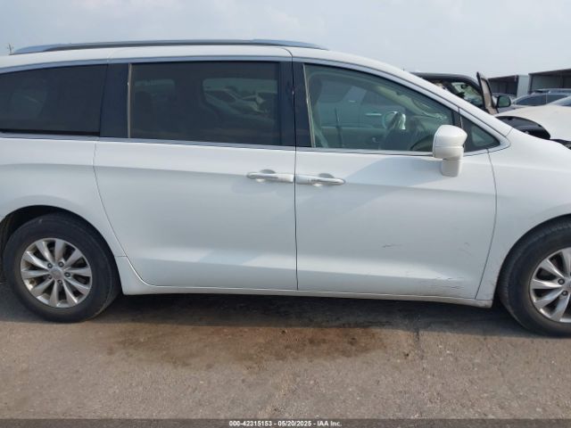 2C4RC1BG2KR609002 Chrysler Pacifica