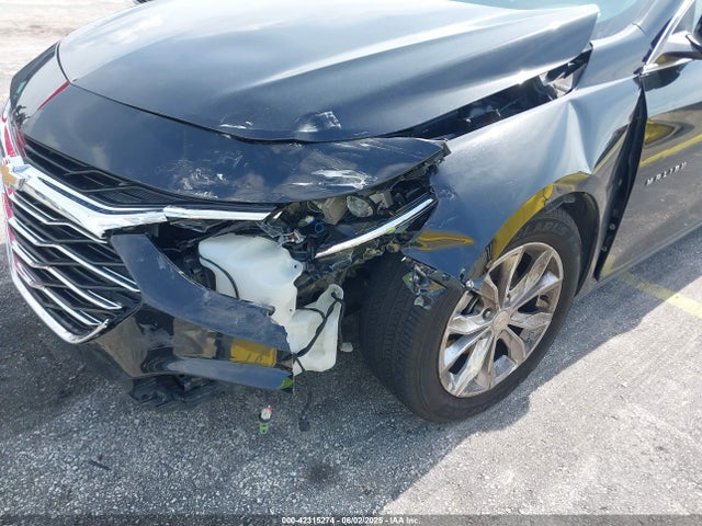 1G1ZD5ST9RF108958 Chevrolet Malibu Fwd 1lt