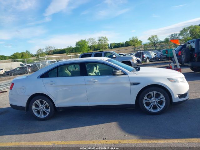 1FAHP2D85JG120370 Ford TAURUS SE