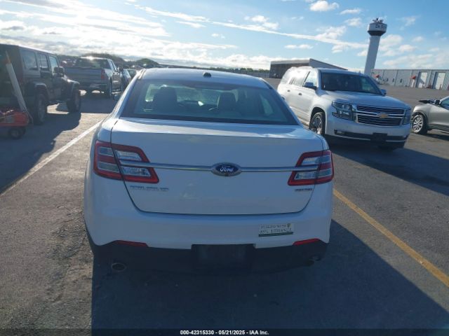 1FAHP2D85JG120370 Ford TAURUS SE