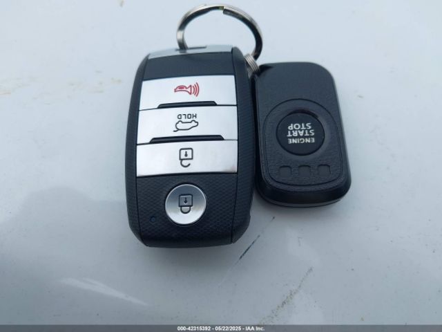 5XYPKDA56HG310105 KIA Sorento 3.3l Sx