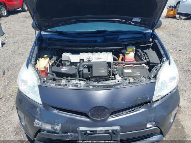 JTDKN3DU5E1743070 Toyota Prius Two