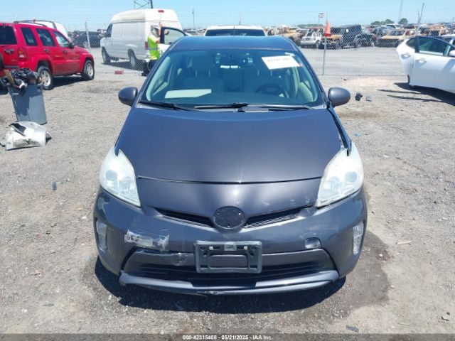 JTDKN3DU5E1743070 Toyota Prius Two