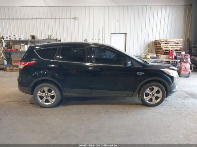 1FMCU9GX6GUB40187 Ford ESCAPE SE