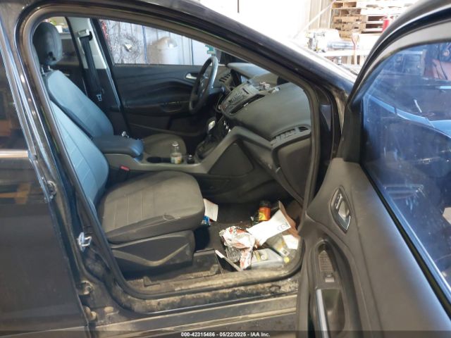 1FMCU9GX6GUB40187 Ford ESCAPE SE