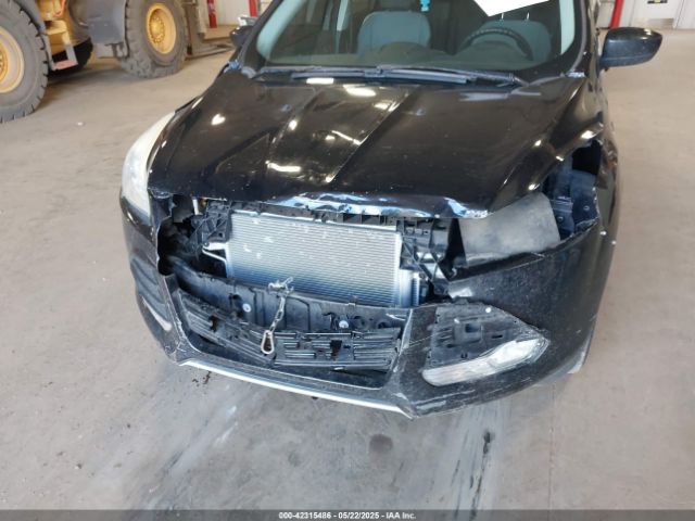1FMCU9GX6GUB40187 Ford ESCAPE SE