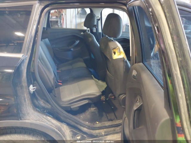 1FMCU9GX6GUB40187 Ford ESCAPE SE
