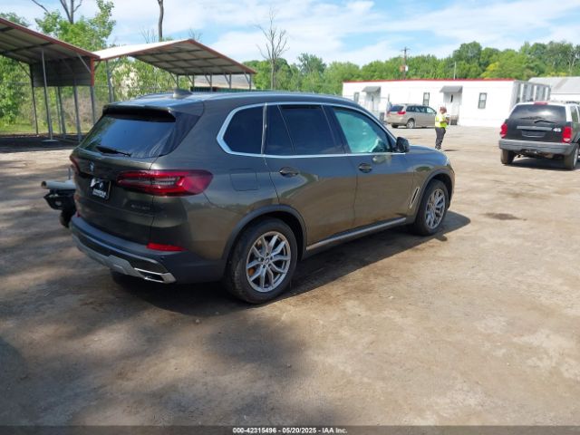2021 BMW X5 5UXCR6C06M9G21960 Photo 3
