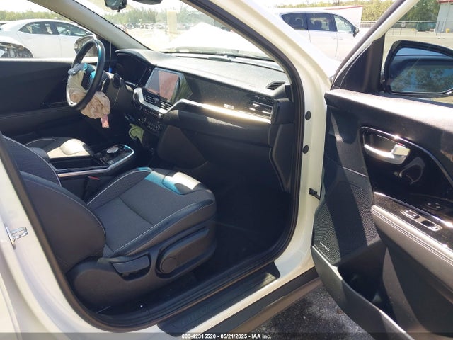KNDCC3LG0N5129624 KIA Niro
