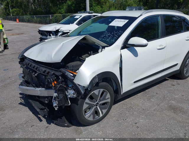 KNDCC3LG0N5129624 KIA Niro