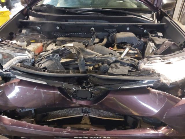 2T3BFREV1JW744056 Toyota RAV4 LE