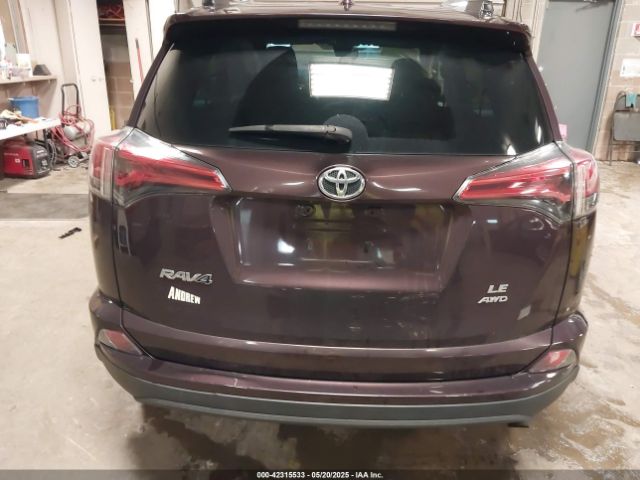 2T3BFREV1JW744056 Toyota RAV4 LE