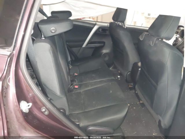 2T3BFREV1JW744056 Toyota RAV4 LE