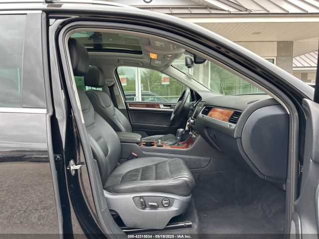 2013 VOLKSWAGEN TOUAREG WVGEP9BP8DD005795 Photo 4