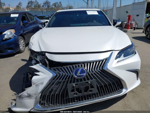 58ADA1C1XMU003788 Lexus ES 300H