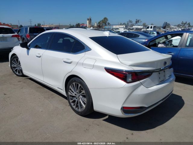 58ADA1C1XMU003788 Lexus ES 300H