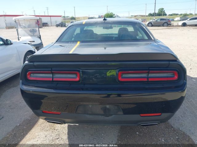 2C3CDZJGXNH242352 Dodge Challenger Gt