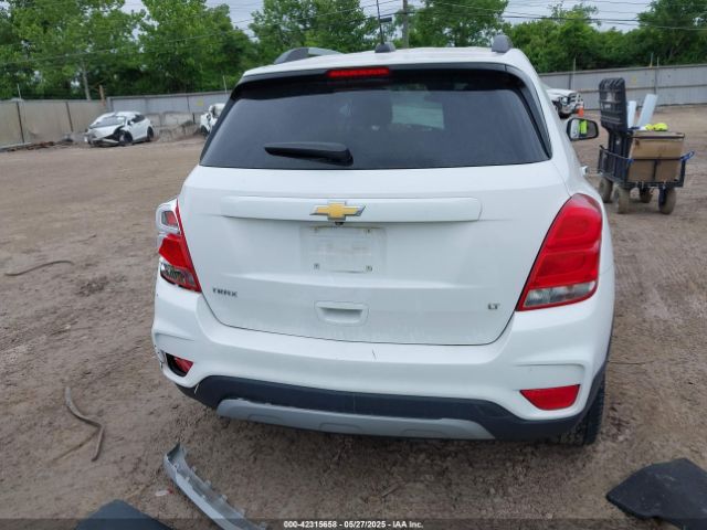 3GNCJLSB7JL240233 Chevrolet Trax Lt