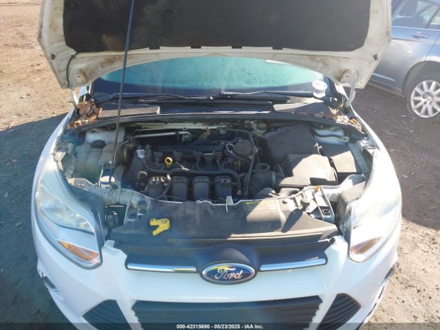 1FADP3F24EL137056 Ford FOCUS SE