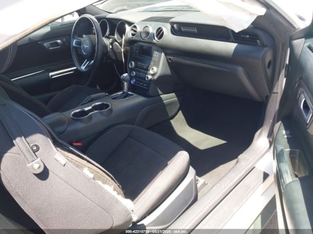 2021 FORD MUSTANG 1FA6P8TH8M5157702 Photo 4