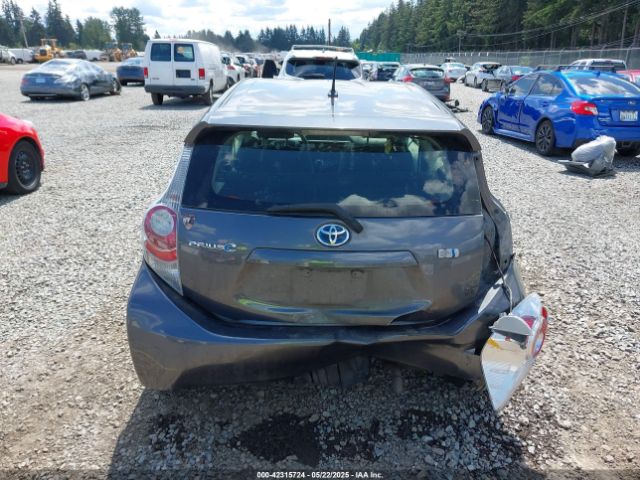 JTDKDTB36E1563626 Toyota Prius C Two