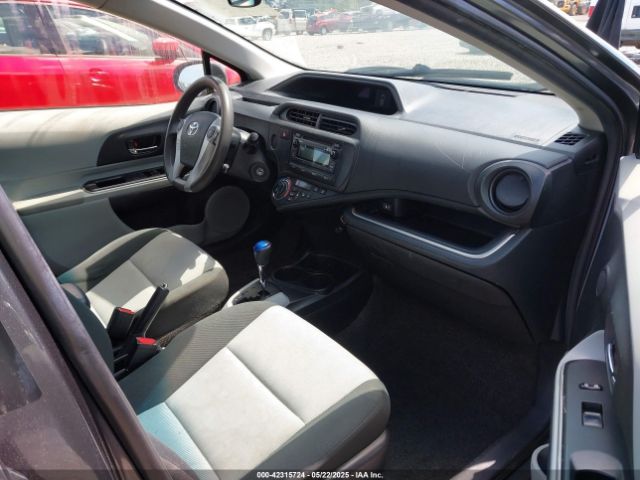 JTDKDTB36E1563626 Toyota Prius C Two