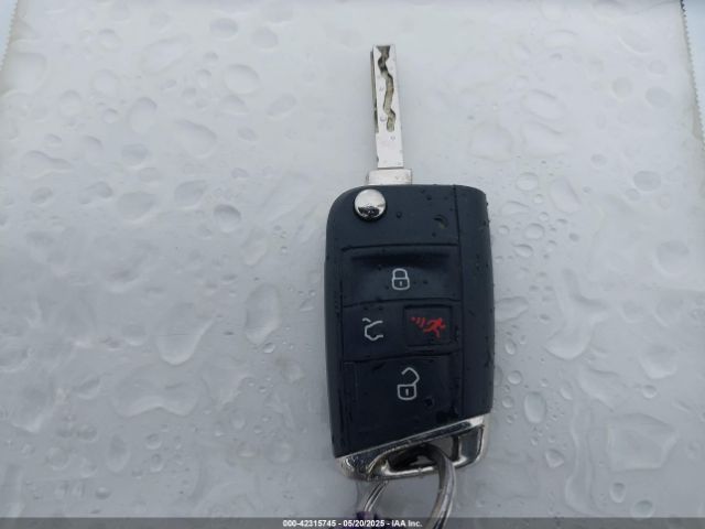 3VV2B7AX0JM134465 Volkswagen Tiguan 2.0t Se/2.0t Sel