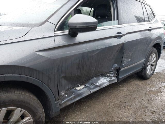 3VV2B7AX0JM134465 Volkswagen Tiguan 2.0t Se/2.0t Sel