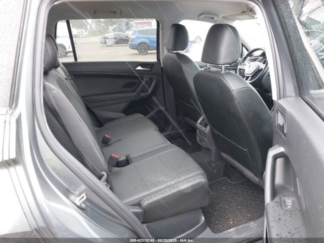3VV2B7AX0JM134465 Volkswagen Tiguan 2.0t Se/2.0t Sel