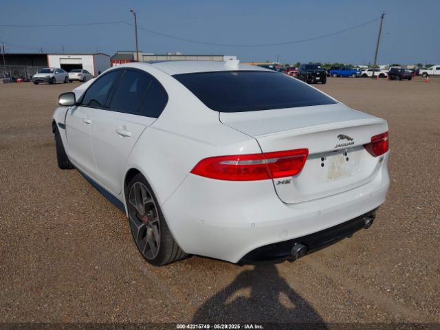 2018 JAGUAR XE SAJAG4FV5JCP36363 Photo 2