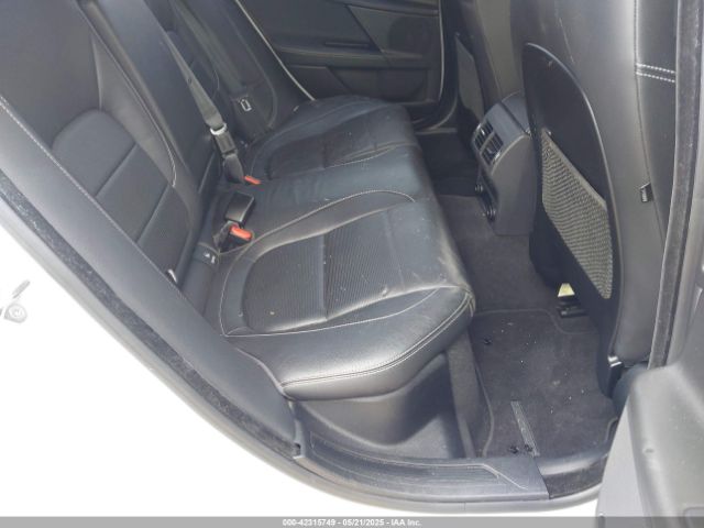 2018 JAGUAR XE SAJAG4FV5JCP36363 Photo 7