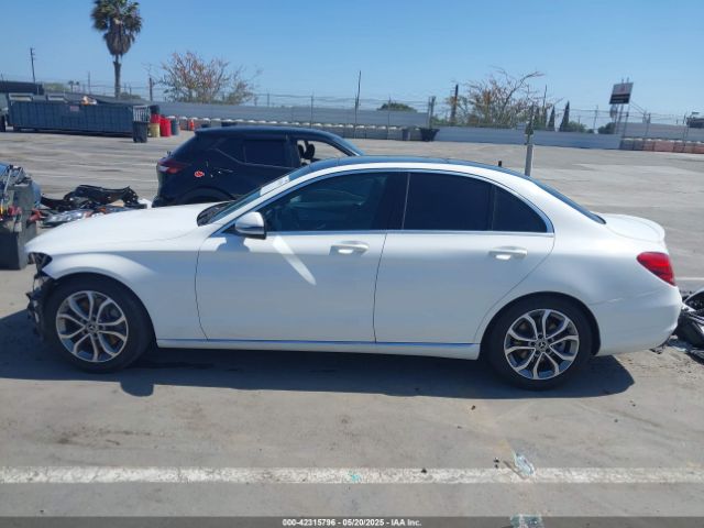55SWF4JB8JU272135 Mercedes-Benz C 300