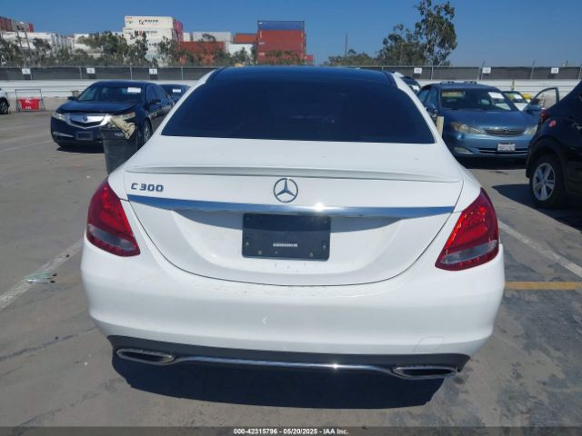 55SWF4JB8JU272135 Mercedes-Benz C 300