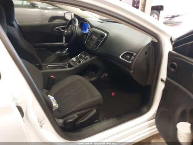 2015 CHRYSLER 200 1C3CCCAB3FN623960 Photo 4