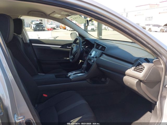 2HGFC2F58JH517352 Honda Civic Lx