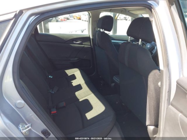 2HGFC2F58JH517352 Honda Civic Lx