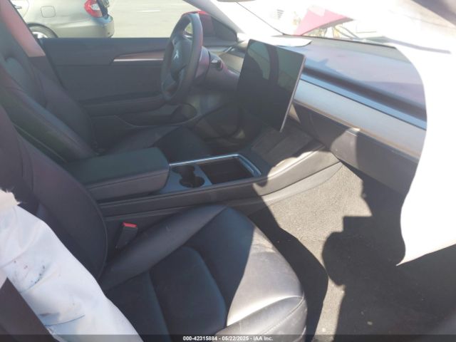 2023 TESLA MODEL 3 5YJ3E1EA1PF385490 Photo 4