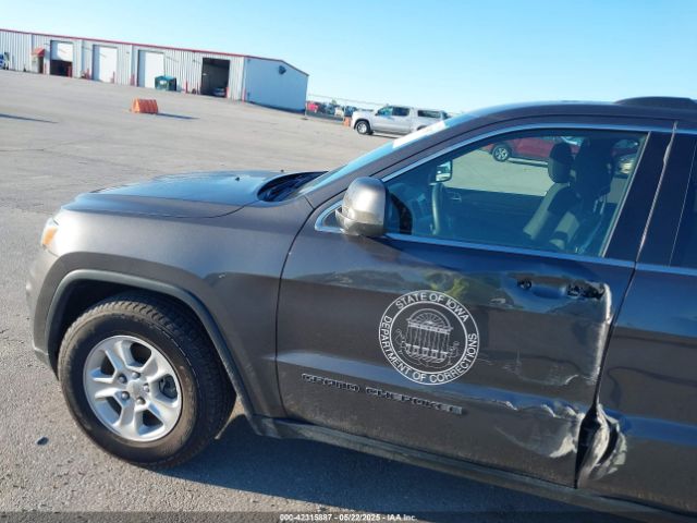 1C4RJFAG7HC890347 Jeep Grand Cherokee Laredo 4x4