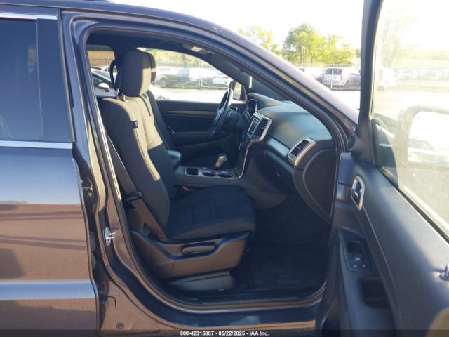 1C4RJFAG7HC890347 Jeep Grand Cherokee Laredo 4x4