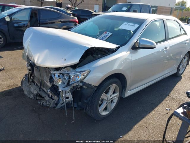 4T1BF1FK0EU770751 Toyota CAMRY SE