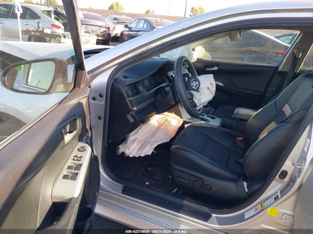 4T1BF1FK0EU770751 Toyota CAMRY SE