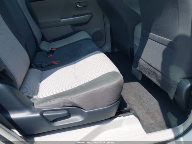 JTDZN3EU9GJ042998 Toyota Prius V Two